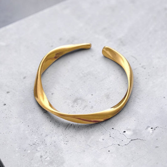 Anillo Curvas Suaves — CHIC