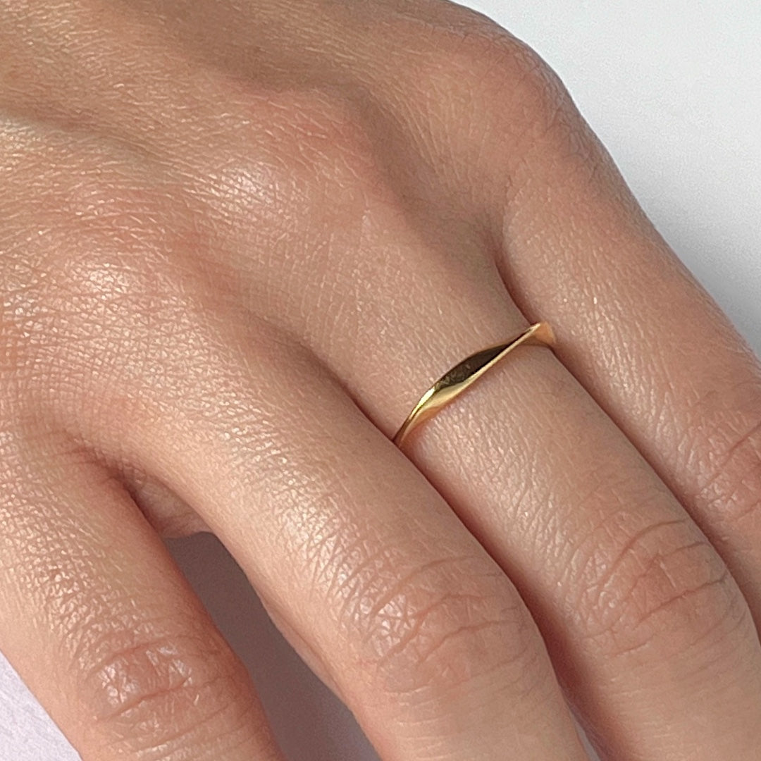 Anillo Curvas Suaves — CHIC