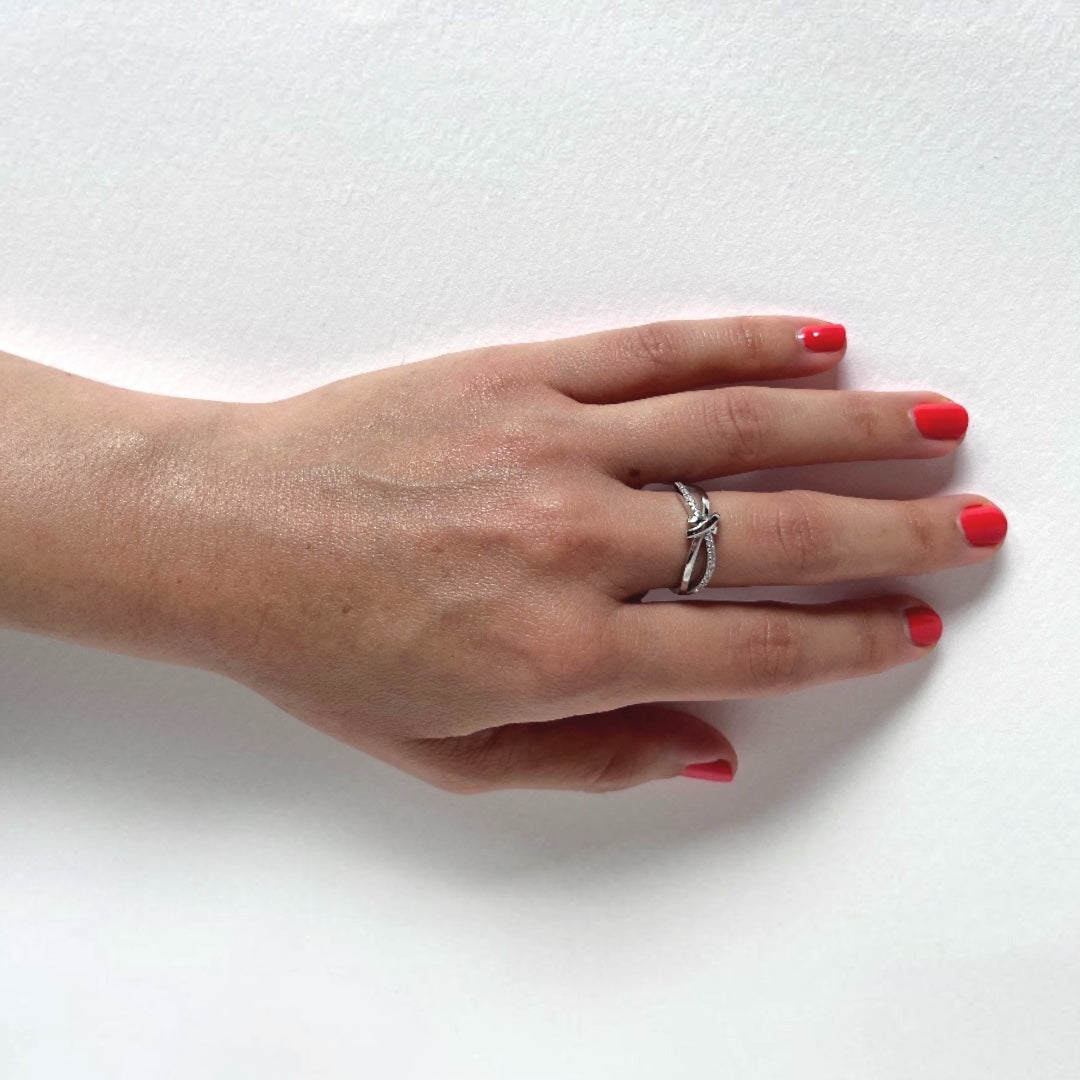 Anillo Entrelazado — BRAVA