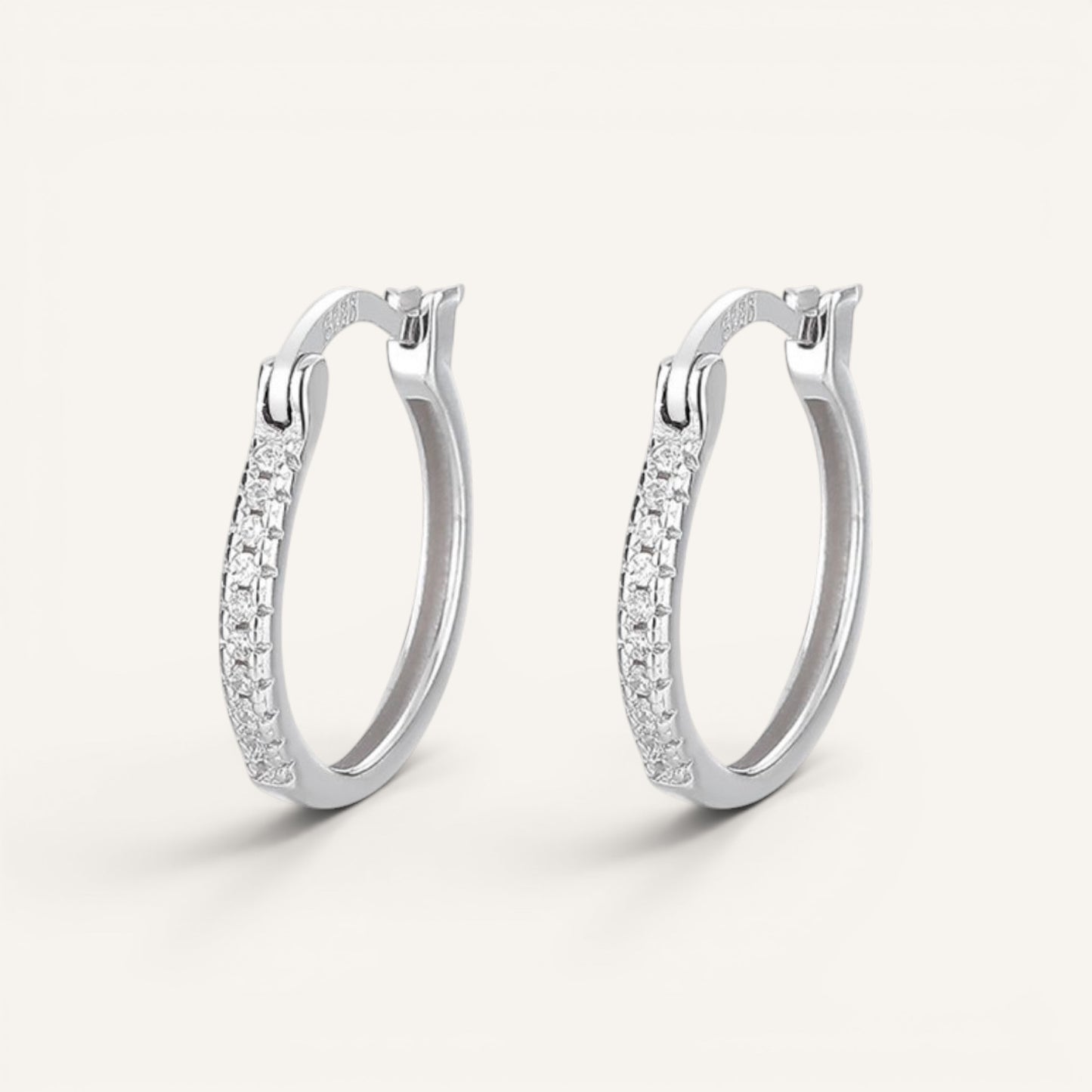 Arracada Pavé Continuo — BRAVA